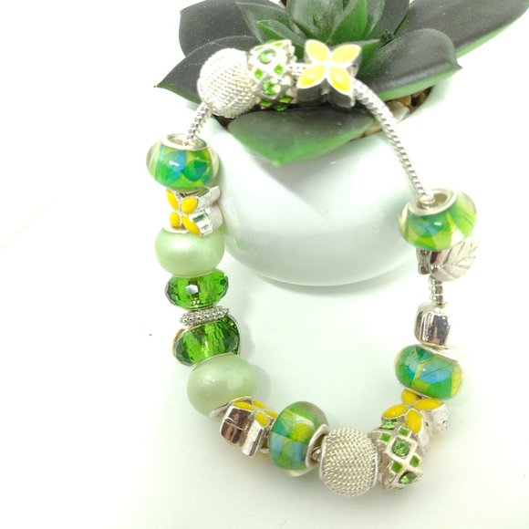 Green, Yellow, Blue  Large Glass Bead Snake Chain Bracelet - Picture 4 of 9
